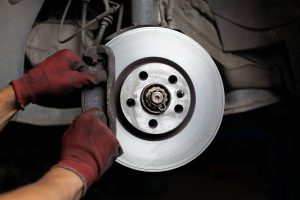 Mantenimiento en los talleres mecánicos para reparar frenos en Béjar