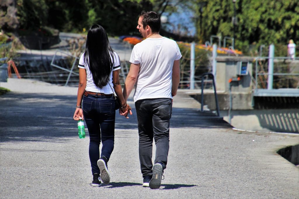 couple-3336482_1280