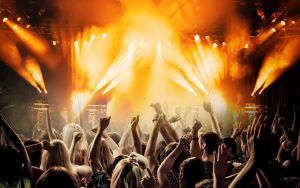 4339272-event-party-3005668_1920