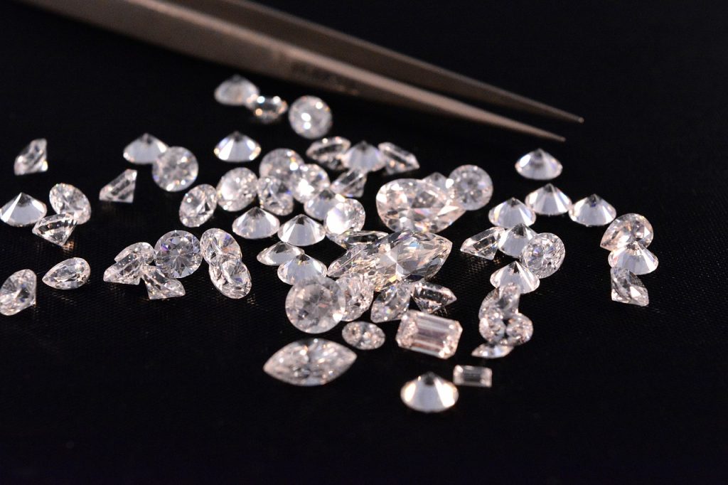 diamonds-4040800_1280