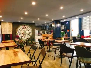 cafe-2081857_1280