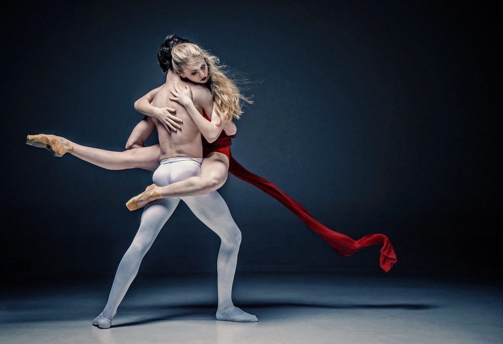 whitedaemon-dance-1940245_1920